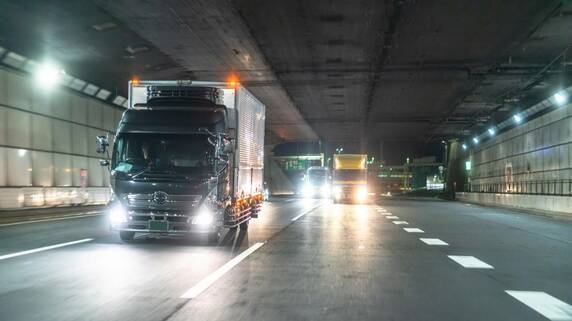 会社員の平均給与「月30万円」だが…49歳・トラック運転手、絶望の手取り額「こんなに働いて、これだけ」｜資産形成ゴールドオンライン
