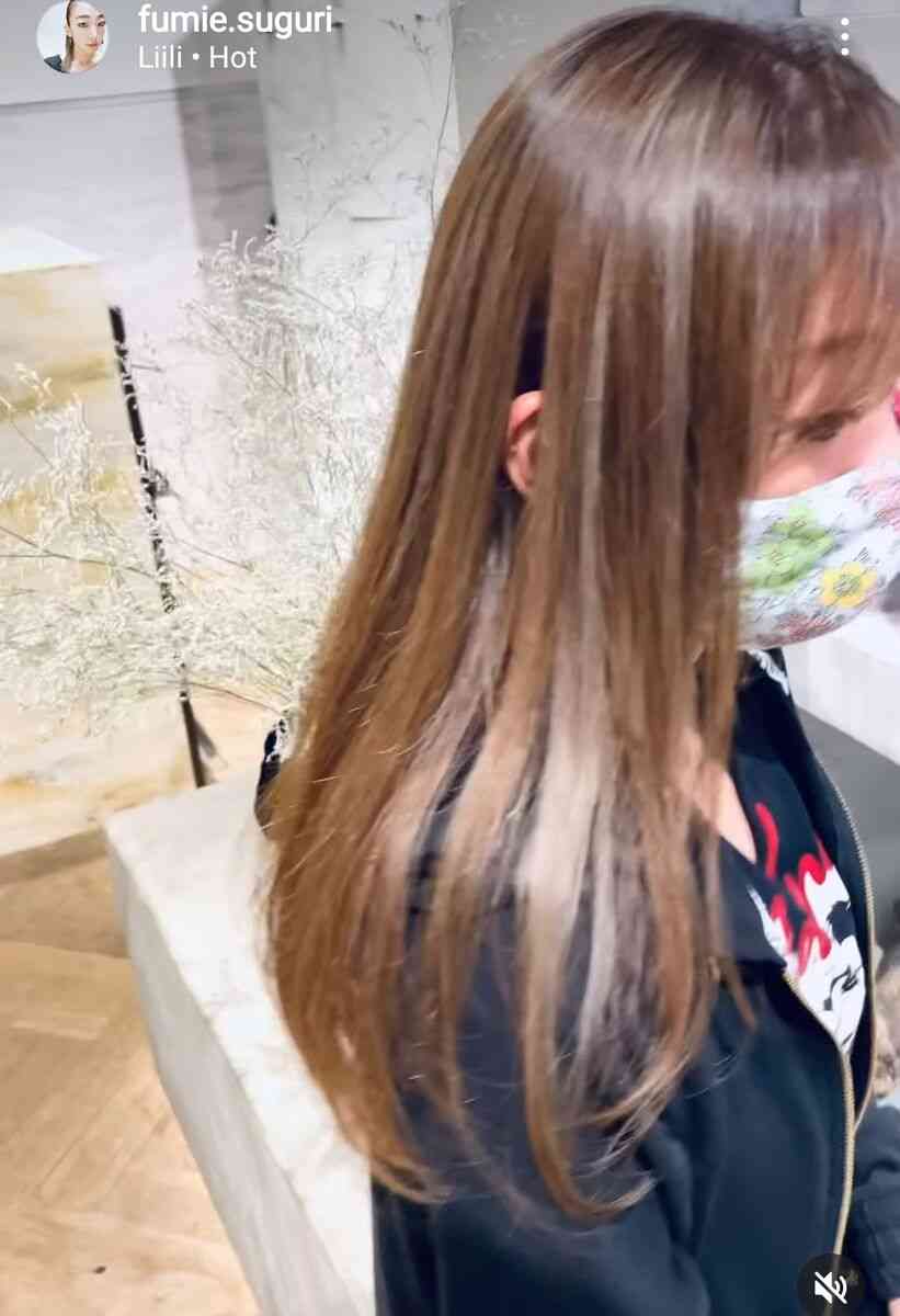 米ラスベガス在住の村主章枝さん、42歳直前の姿…派手髪で「めちゃくちゃお綺麗」「痩せた?」の声も