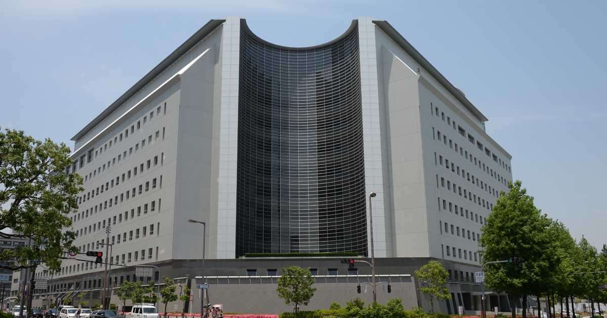 「踏ん張ったら赤ちゃんが」トイレで出産、放置　容疑で19歳母を逮捕