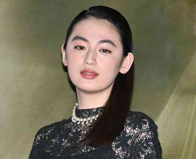 吉岡里帆、クリスマスは「渋いんですけど、毎年人間ドックに行ってます。空いているので」
