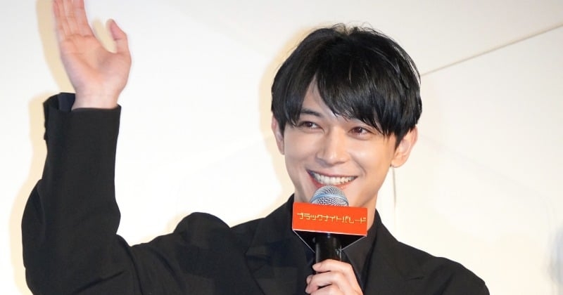 吉沢亮、実家の犬が「知らない間に2匹になっていて…」　『きょうのわんこ』きっかけに会いたい欲が増大  | ORICON NEWS