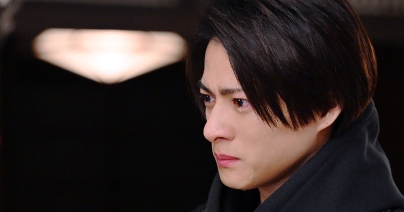 “黒崎”平野紫耀へ 『クロサギ』監督がメッセージ「スタッフ全員が紫耀に夢中」「彼は最高最強のエンターテイナー」  | ORICON NEWS