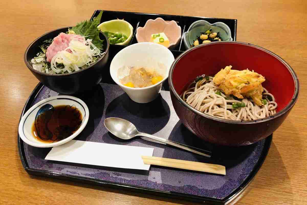 食べたいけど頼みにくい… 飲食店の「レディースセット」の名称に不満を持つ男性たち | マネーポストWEB