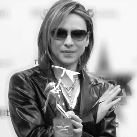 YOSHIKIが「X JAPANは障害だらけ」衝撃告白！「99.7％完成している」はずの新作は… | アサ芸プラス
