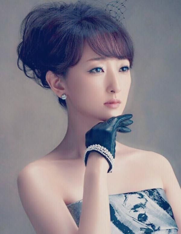 画像:娘役を12年続けた花總まり！ | 宝塚の女帝・花總まりの噂まとめ【もはや都市伝説】の1枚目 | 顔, 娘, 宝塚