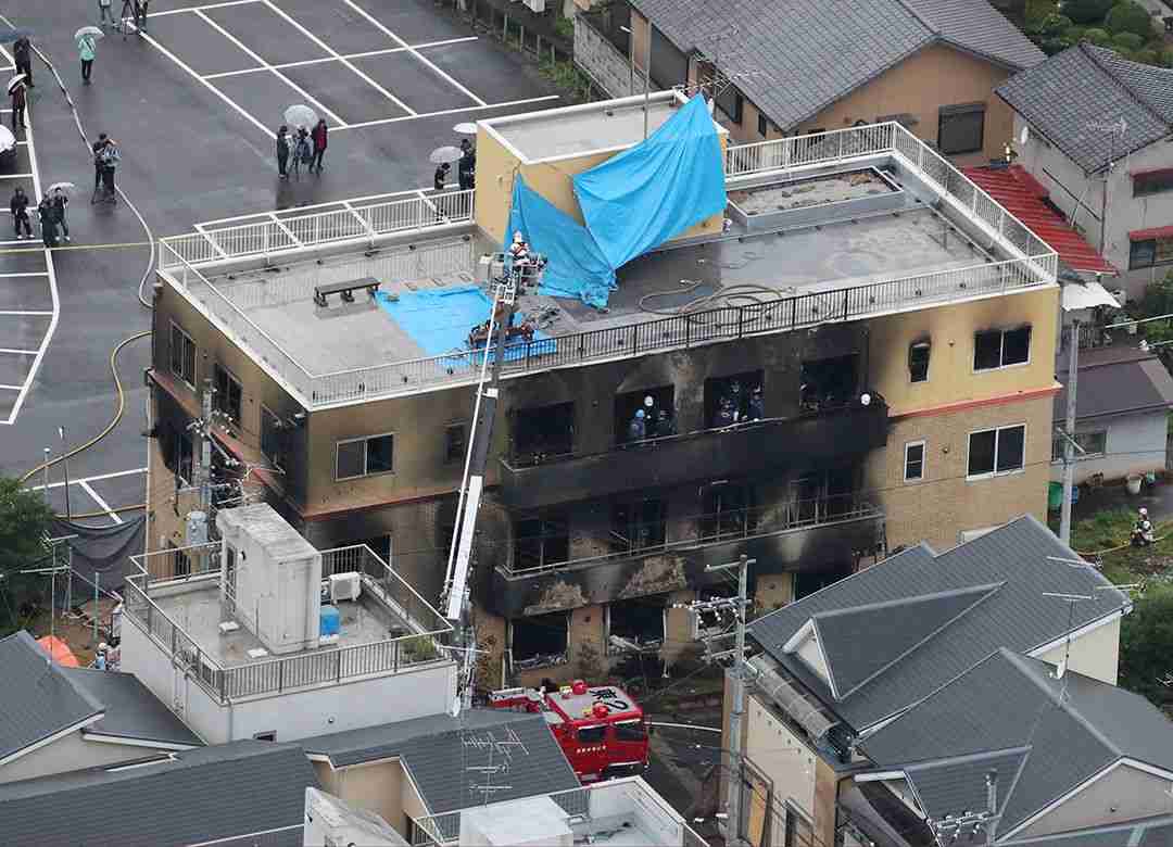 放火殺人で京アニの責任を問う毎日の驕り ガソリンの