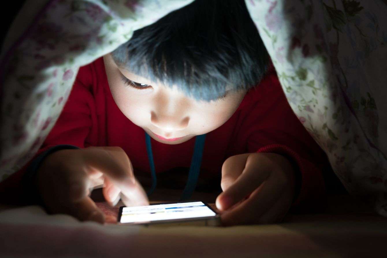 ｢スマホをさわるとバカになる｣は本当だった…7万人の追跡調査が示す｢スマホと学力｣の恐ろしい相関