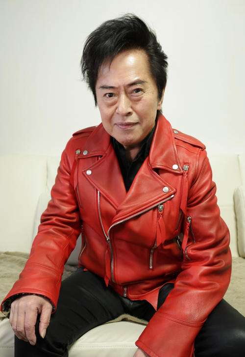 水木一郎さん死去、74歳　7月に肺がんでの闘病公表、11月歌謡祭には車いすで登場し歌披露 - おくやみ : 日刊スポーツ