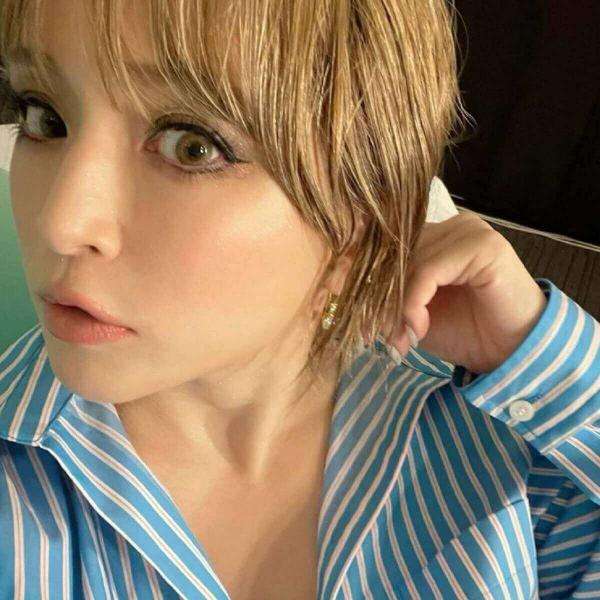 ?浜崎あゆみ、アヒル口の自撮りにネット騒然「いつの時代だよ」 - 芸能ニュース掲示板｜110レス｜爆サイ.com南関東版