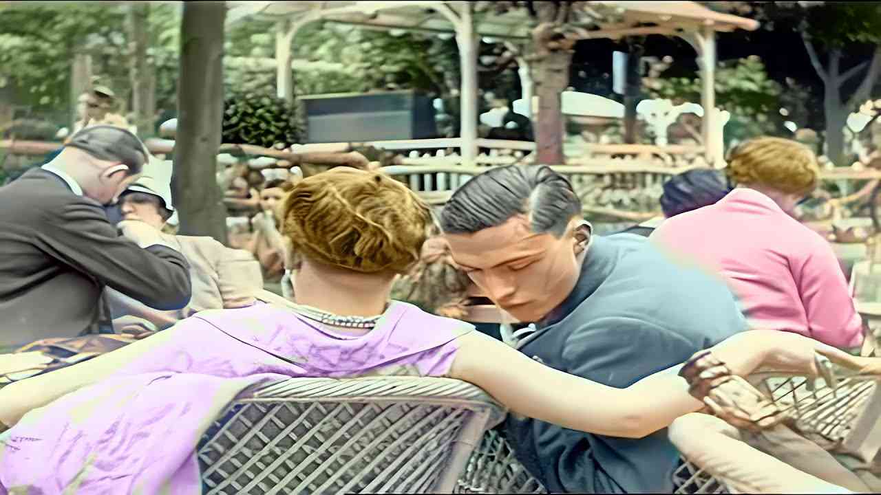 Paris 1920s in color [60fps, Remastered] w/sound design added - YouTube