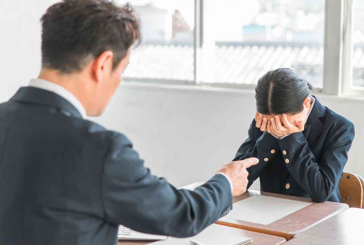 「下着は白」「頭髪ツーブロック禁止」 理不尽な「ブラック校則」 学校は子どもの声を聞き、変えられないのか？ | オトナンサー