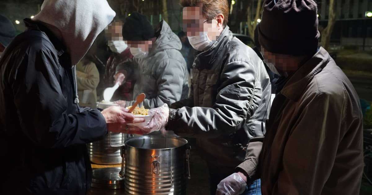 コミュニティー崩壊し路上で寝泊まり、命を落とす人も…「外国人ホームレス」急増の悲しい背景 | FRIDAYデジタル