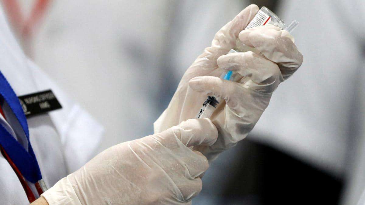 58% of Americans dying due to COVID-19 were either vaccinated or boosted: Report - BusinessToday