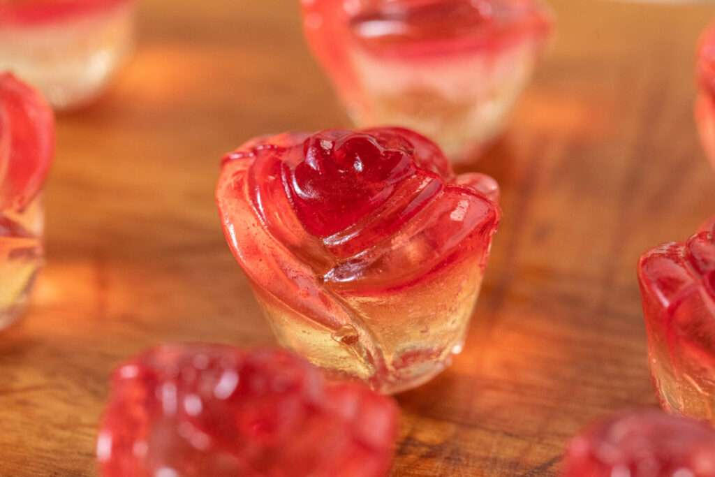 カンロ『4Dグミ フラワーズ ピーチ味』は芳醇な風味とこってりとしたコクがピーチらしい、優雅系強弾力グミ！ | えんぎ株式会社 / ENGI Inc.