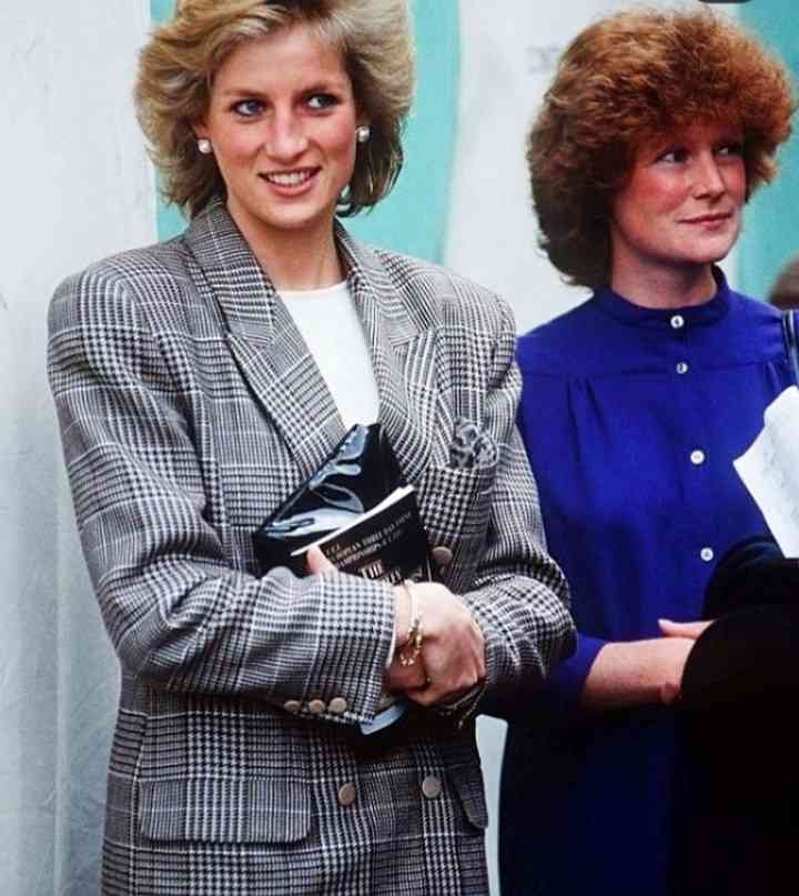 妻の流産はタブロイド紙のせい、ヘンリー英王子が王室と報道に対する新たな持論展開