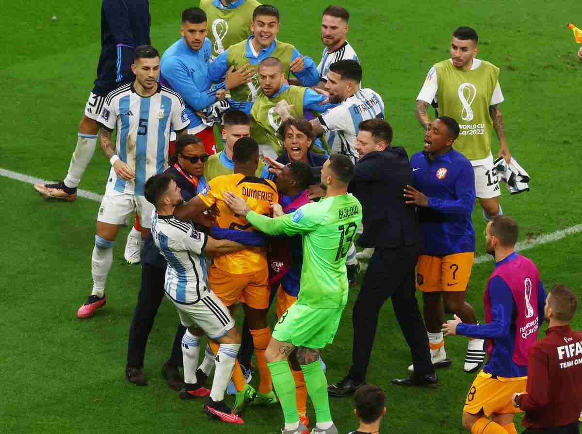 アルゼンチンがPK戦までもつれる死闘を制して2大会ぶり4強…メッシは1ゴール1アシストで同国のW杯最多10点目