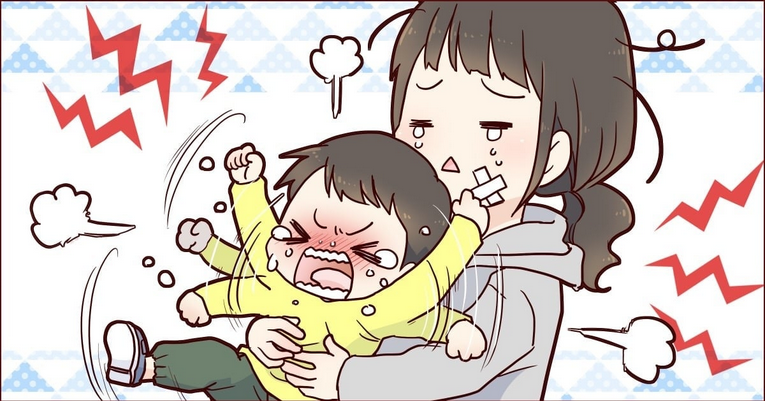 <優しい対応をしたい!>買い物先でグズる子どもに手を焼くママ。手伝いたいけれど何をすればいいの?