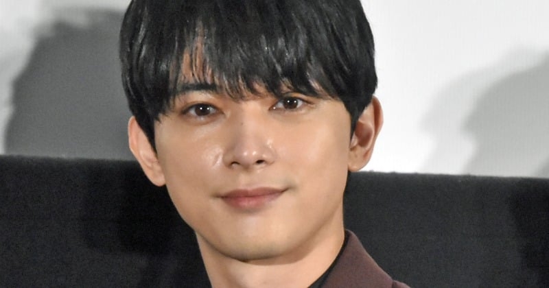 吉沢亮、正月は実家で至福のひととき　愛犬の“人懐っこさ”にメロメロ  | ORICON NEWS