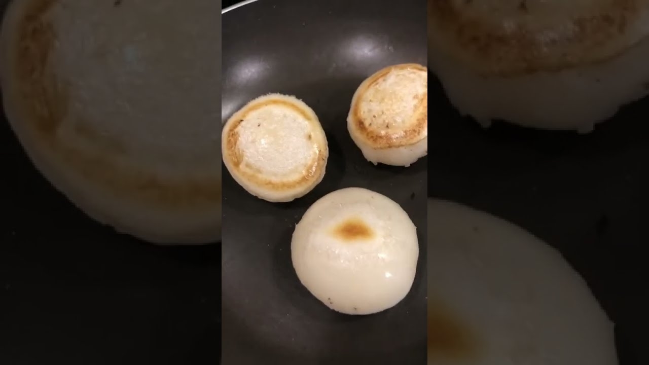 お餅や魚をフライパンで焦げ付かずに焼く方法　【焼き網でもOK】【米酢の意外な使い方】 How to bake Mochi without sticking. Oil-free cooking - YouTube