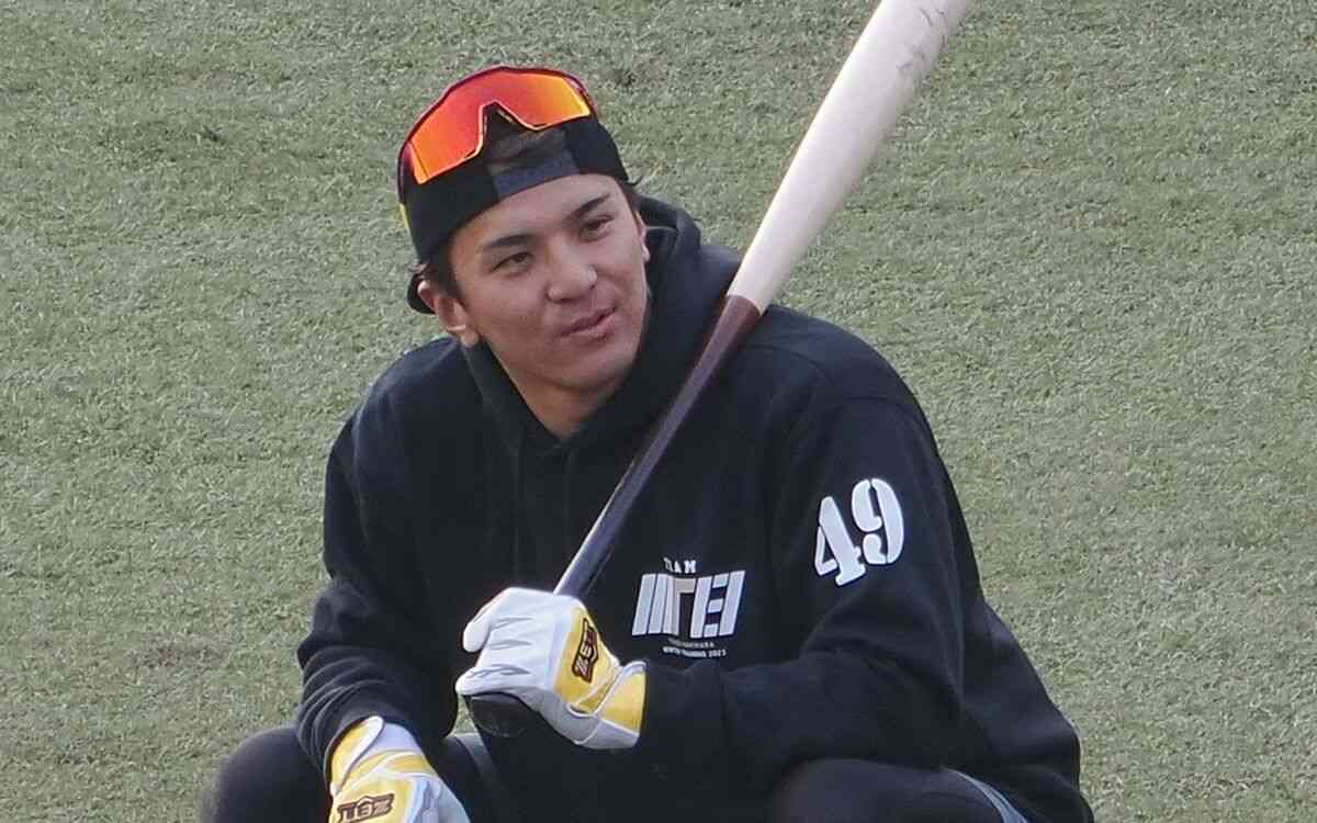 ラグジュアリーホテルや旅館にも宿泊…日ハム山田遥楓が元HKT48と親密交際 | 文春オンライン