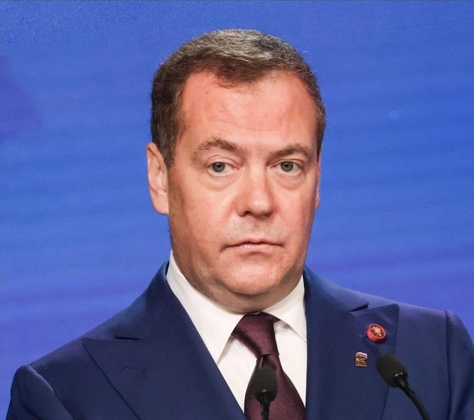 岸田首相に「切腹」要求　ロシア前大統領、日米に反発（共同通信） - Yahoo!ニュース