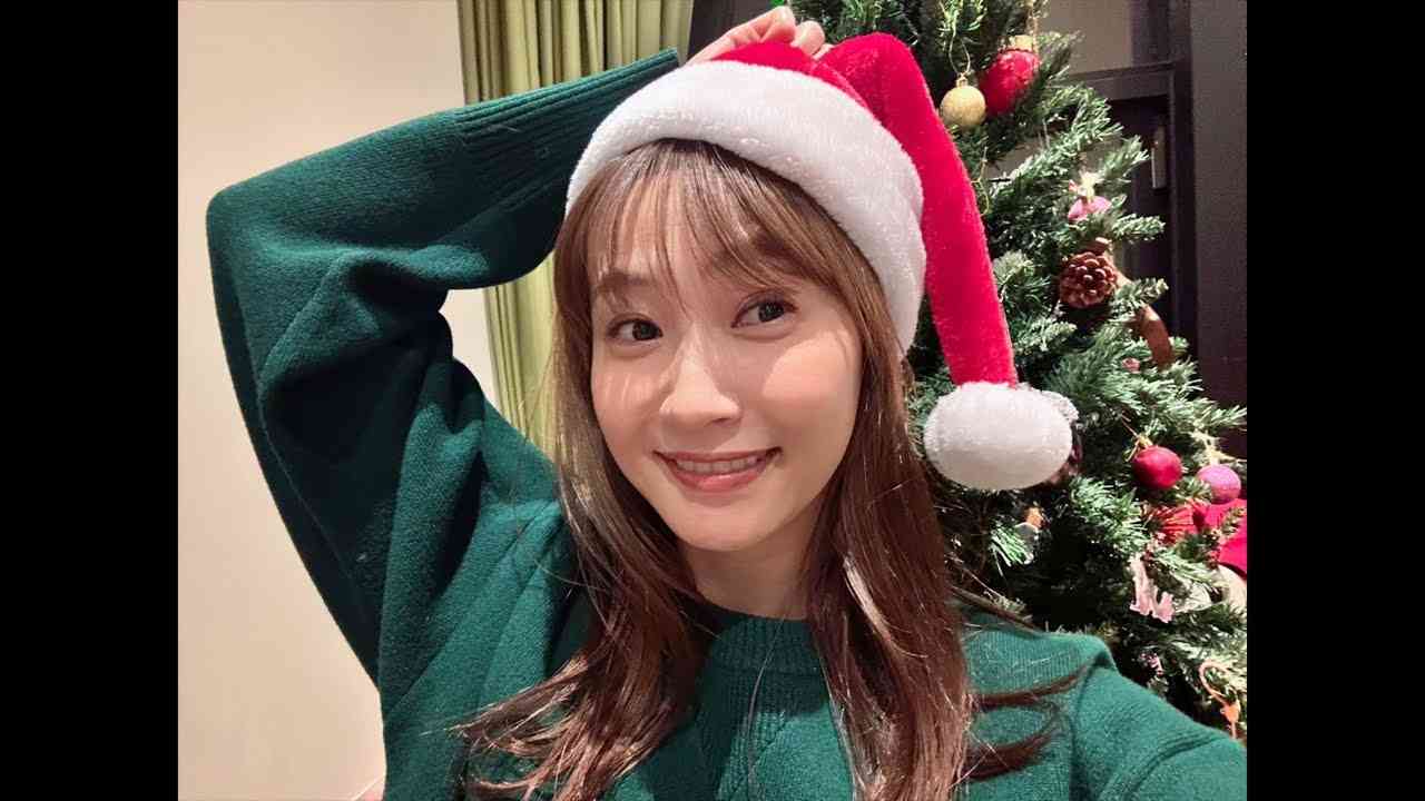 ミキティ自宅からクリスマス生配信 - YouTube