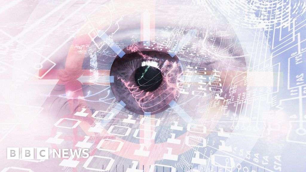 Stalker 'found Japanese singer through reflection in her eyes' - BBC News