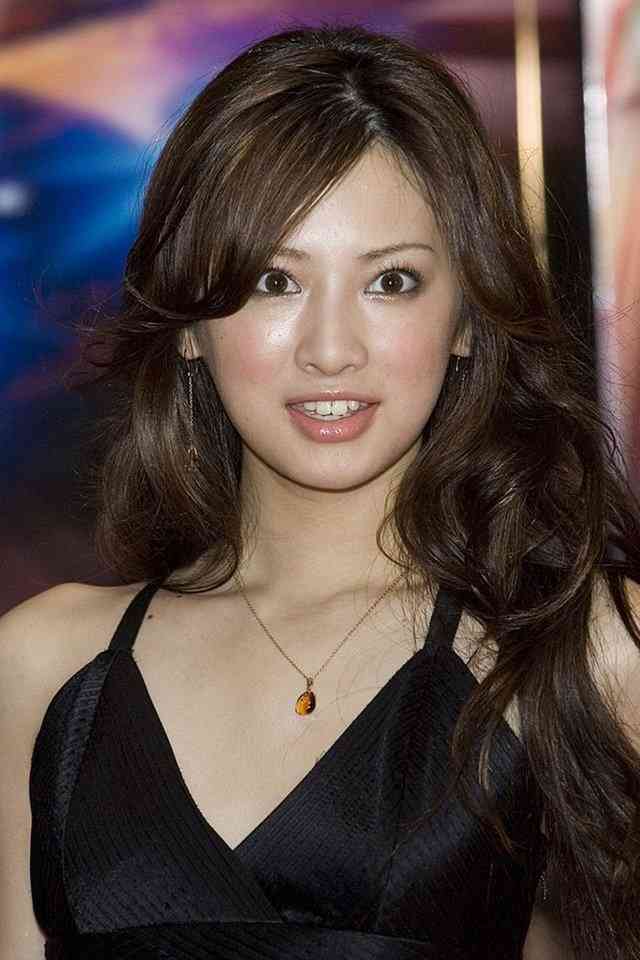 なぜ昔のアイドルは大人っぽく見えたのか