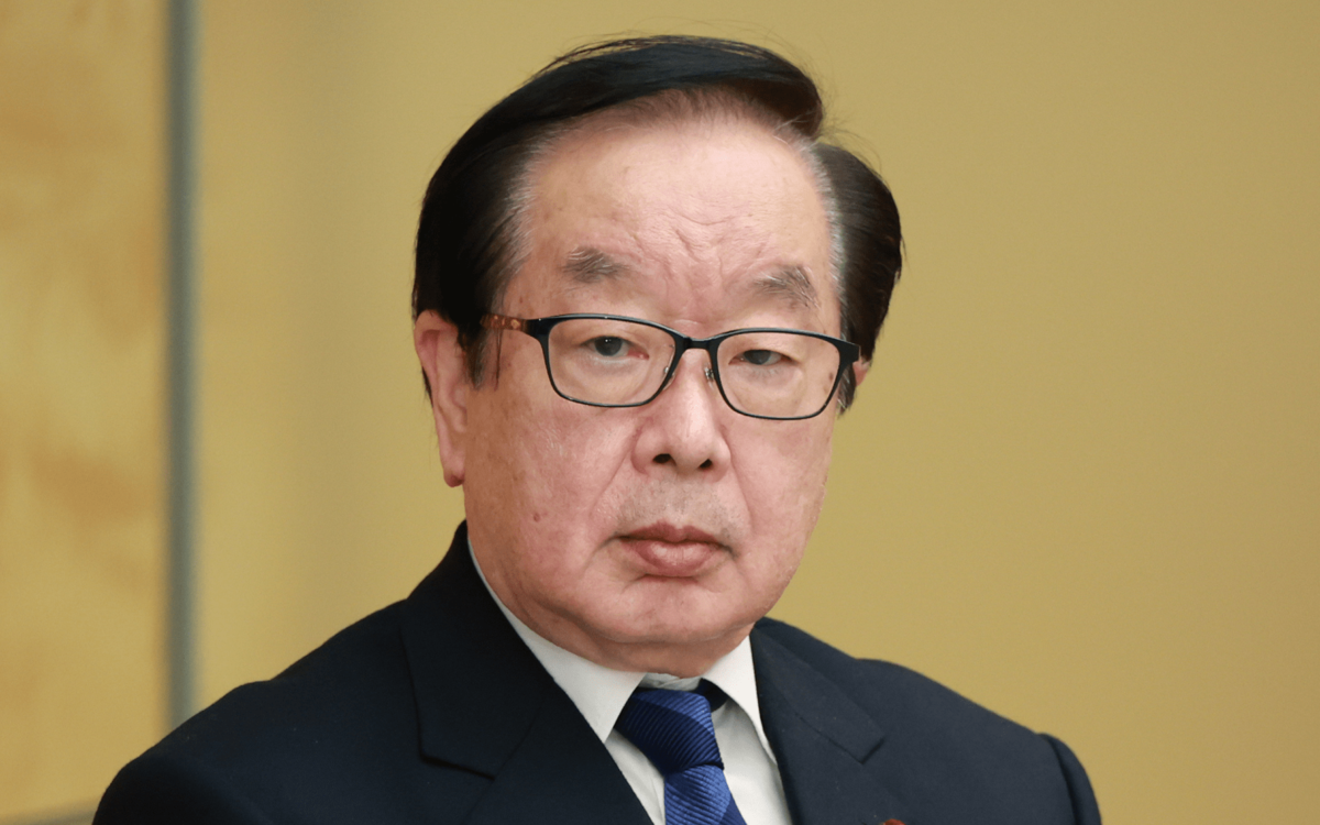 30万円の寄付を不記載　渡辺博道・復興大臣に政治資金規正法違反の疑い　収支報告書を訂正へ | 文春オンライン