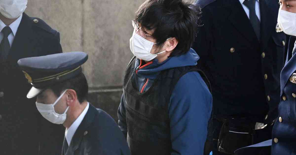 安倍元首相銃撃　山上容疑者の鑑定留置終了、移送  ［写真特集1/10］ | 毎日新聞