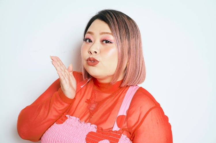 20キロ減量・渡辺直美、髪ばっさりイメチェン!NYの運転免許証の写真公開 「マジで怪しすぎる」と反響