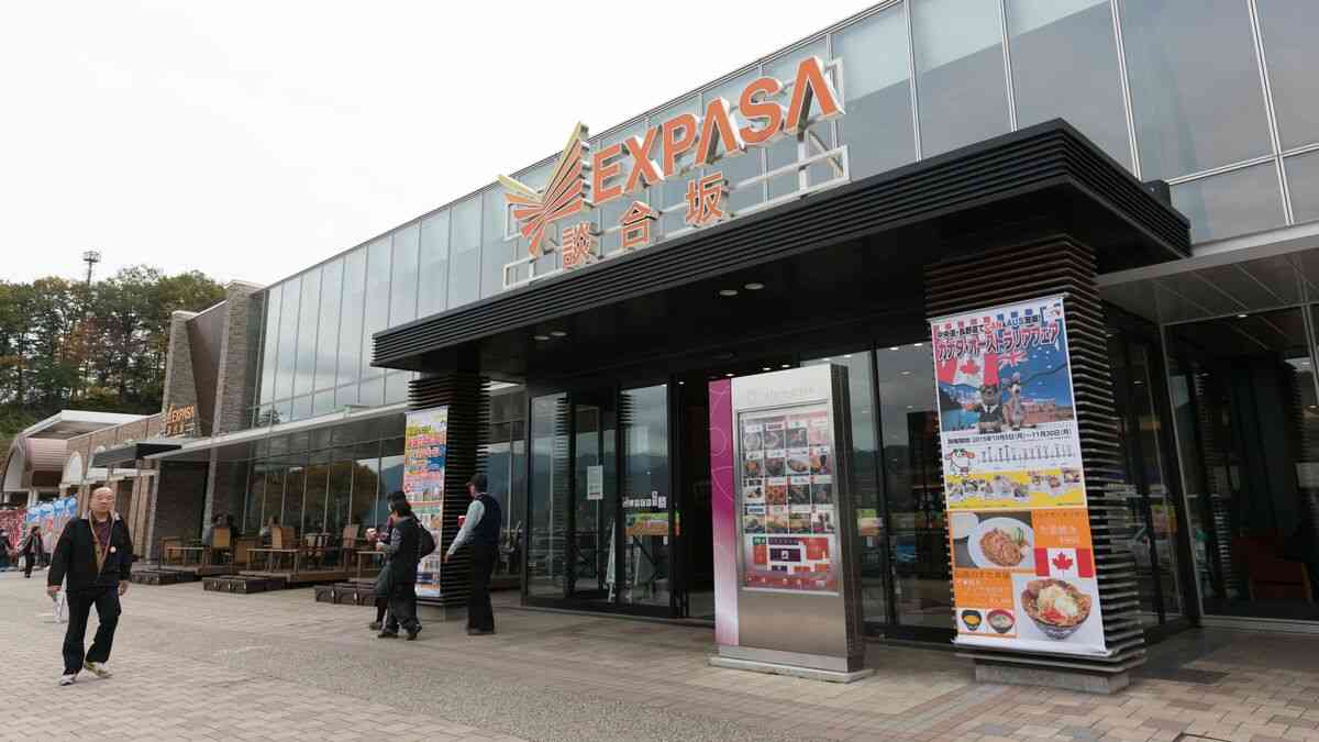 日本のサービスエリアはまるで夢の国…外国人が日本の高速道路を走ると大喜びするワケ イギリスでは犯罪者がウロウロする｢修羅の国｣ | PRESIDENT Online（プレジデントオンライン）