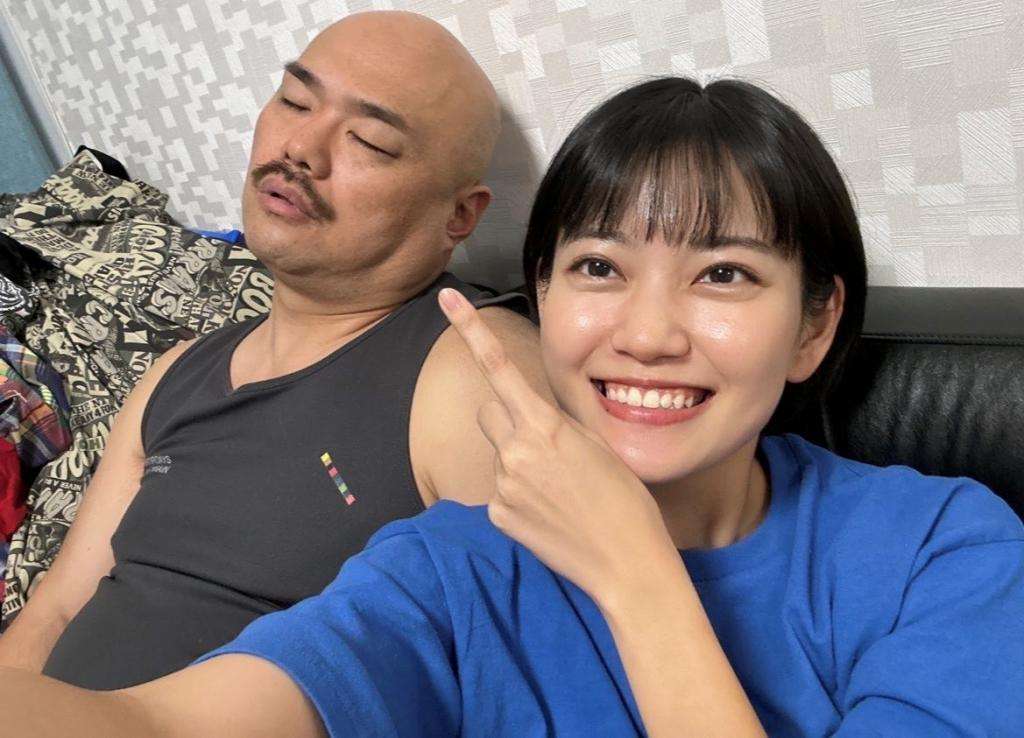 クロちゃんが10年ぶりにできた“彼女”との未来を語る「誹謗中傷には慣れてもらうしかない」(1/3)〈dot.〉 | AERA dot. (アエラドット) 
