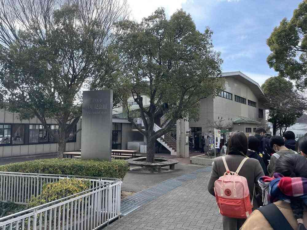 大学生協アプリ導入で「食堂の待ち時間が3倍に」　複数大で混雑騒ぎ、学生から不満続出...運営元「改善続ける」: J-CAST ニュース