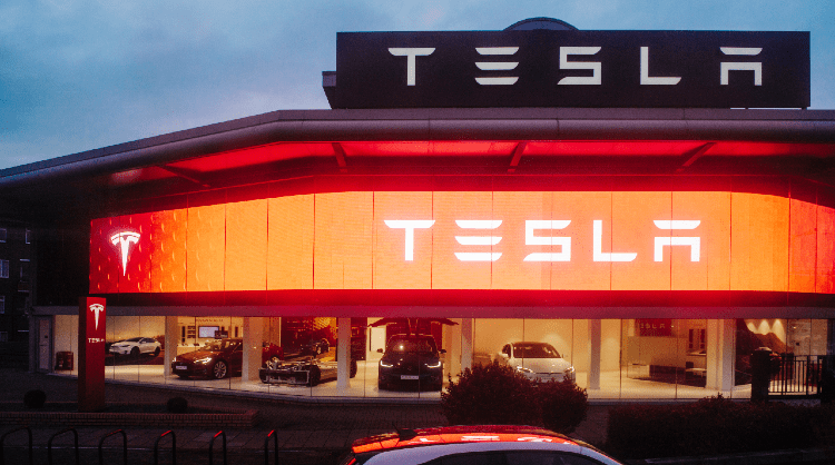 テスラ1台あたりの利益率がトヨタの8倍のワケ 