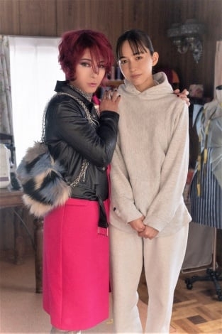 井桁弘恵「おら東京さ行くだ」 地味な田舎女子→TGCデザイナーに “成り上がり” 連ドラ『自由な女神』主演