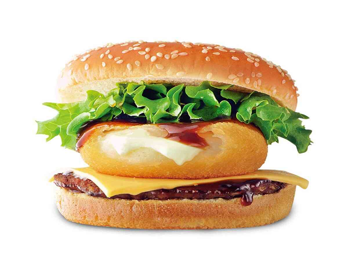 「安定のドムドム」と熱視線　新作「ポテトもちーズバーガー」の炭水化物＆脂肪トッピングに「凶悪な組み合わせ」