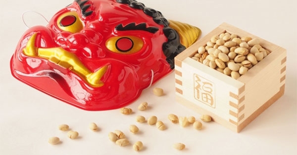 「3COINS」節分グッズ争奪戦の“地獄絵図”動画が拡散…発売当日に5倍価格でフリマサイトに転売も | 女性自身