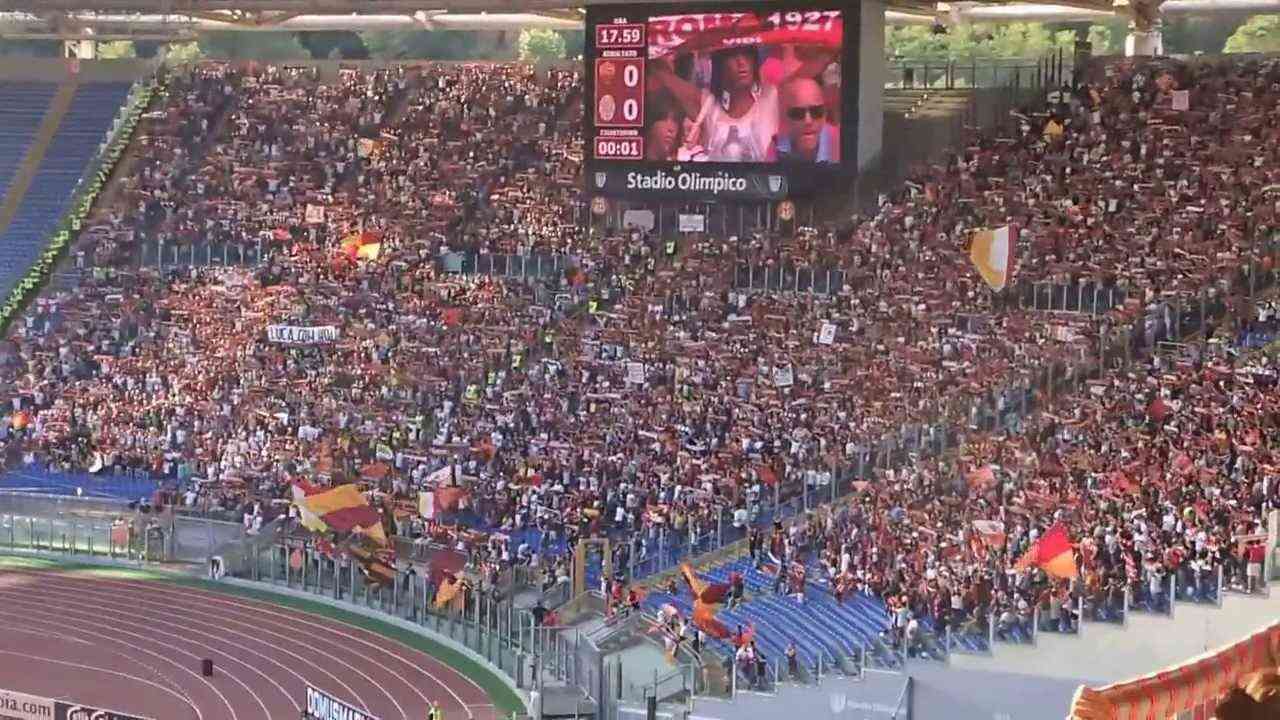 ローマアンセム - YouTube