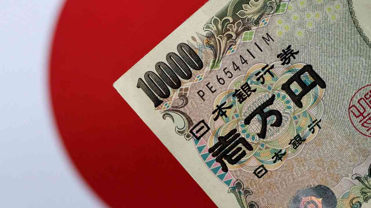 国債発行残高、初の1000兆円突破へ : 国民1人当たり借金800万円 | nippon.com