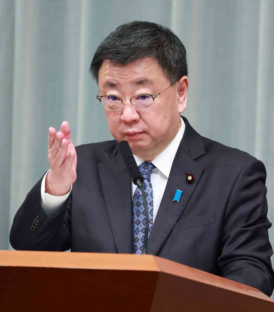 デヴィ夫人に退避呼び掛け　ウクライナ訪問報道で松野官房長官：時事ドットコム