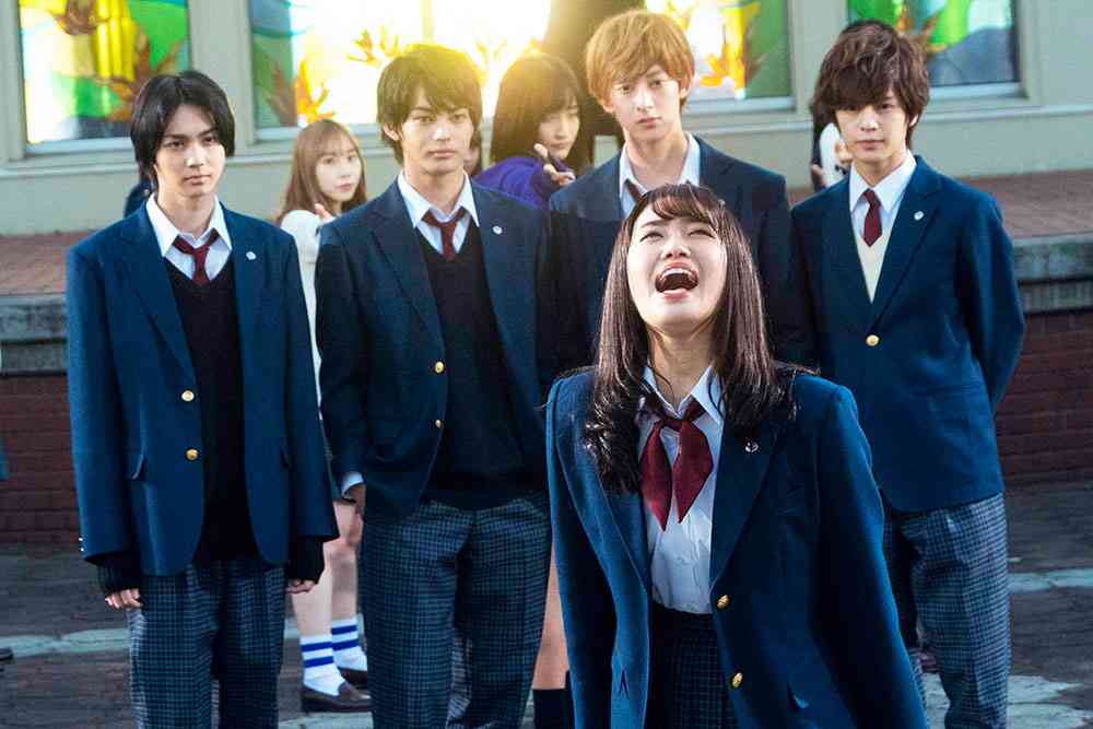 制服姿の有名人が見たい!