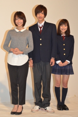 制服姿の有名人が見たい!