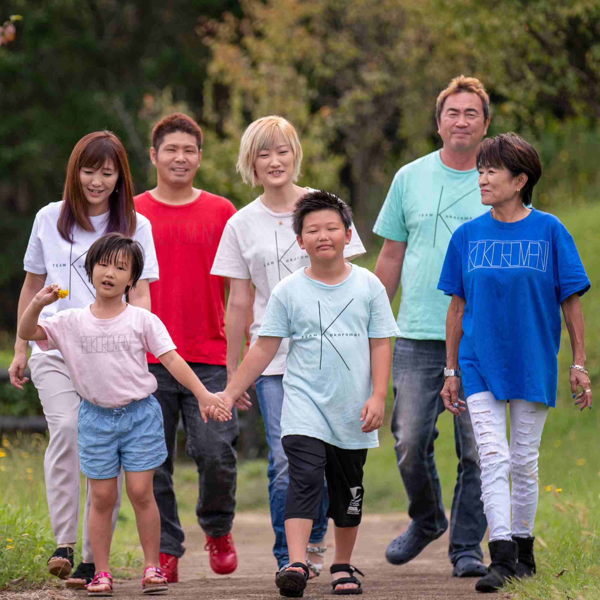 キッズYouTuber、小学校で水筒をゴミ箱に捨てられる 学校の「犯人探しはできません」との姿勢を母親は疑問視