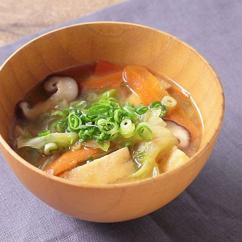 野菜の旨味で ダシいらずの簡単お味噌汁 作り方・レシピ | クラシル