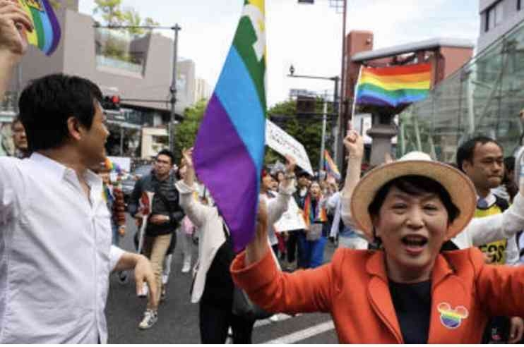 同性婚、10代20代を中心に9割以上が「認められるべきだと思う」と回答 若い世代のリアルな意見は?