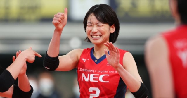 驚きの結婚発表！ 古賀紗理那が初めて明かす夫・西田有志の意外な素顔「最初はLINEもスルーしてたけど…」〈バレー界のビッグカップル秘話〉 - バレーボール - Number Web - ナンバー