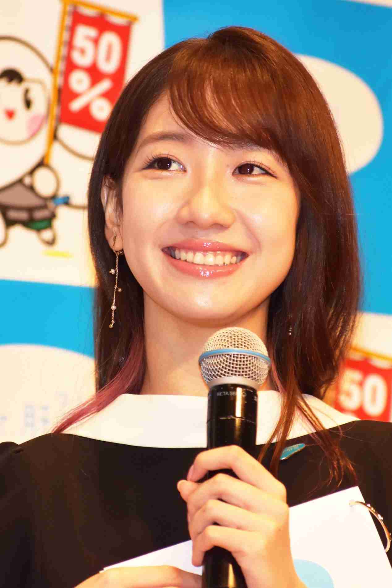 柏木由紀、下着姿で大人の色気全開