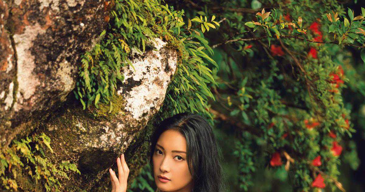 菜々緒：“菜々緒ポーズ”から10年、新写真集発売　「女性の美しさ」表現　屋久島で開放的に - MANTANWEB（まんたんウェブ）