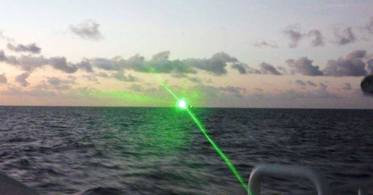 中国艦船がレーザー、異例の照射　比巡視船に - 産経ニュース